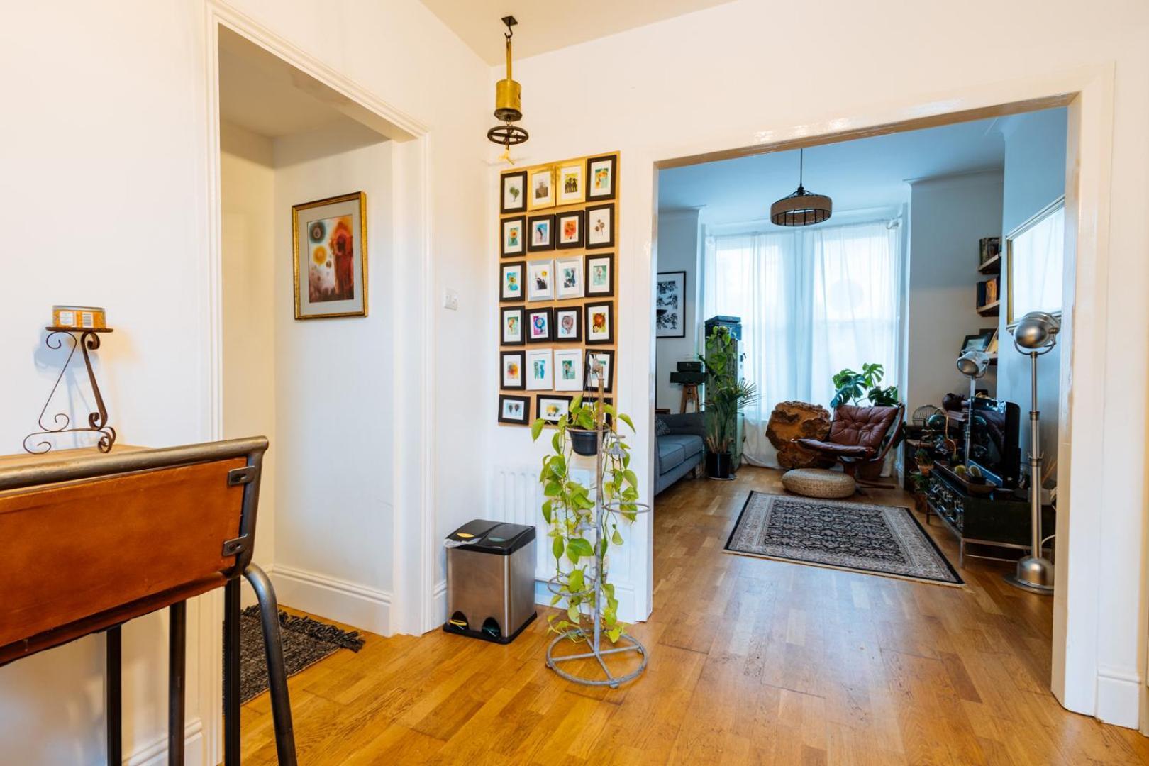 Unique Private Apartment W/ Easy Access To Central Лондон Екстер'єр фото