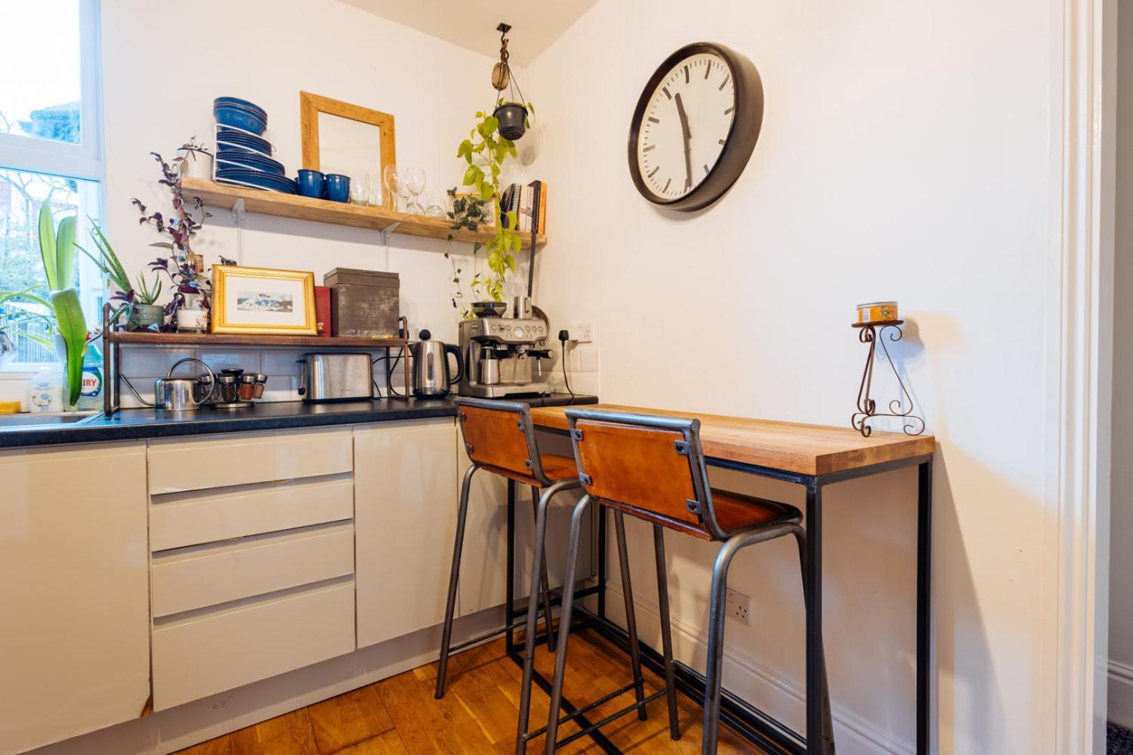 Unique Private Apartment W/ Easy Access To Central Лондон Екстер'єр фото